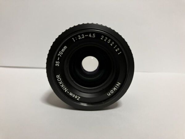 Nikon 35-70mm F3.3-4.5 Zoom-NIKKOR レンズ