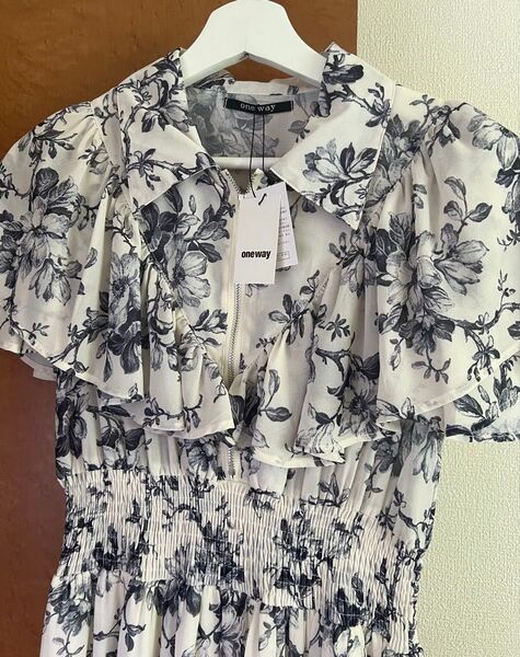 新品 oneway ワンピース ロングワンピース 半袖 花柄