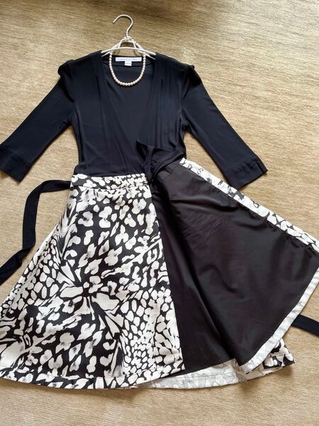 ダイアンフォンファステンバーグ DIANE von FURSTENBERG ラップワンピース 美品花柄リボンベルト シルク素材 2