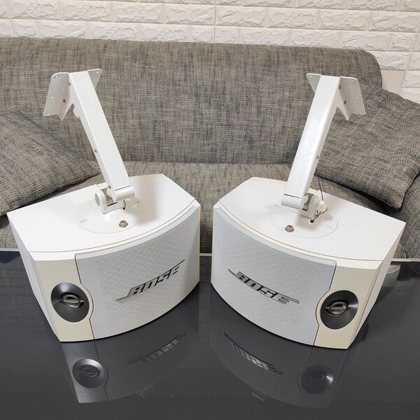 BOSE 301 V スピーカー 取り付け金具付き シリアル同番 ボーズ ペア