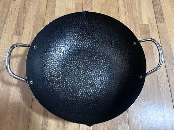 IHとガス火対応 窒化鉄両手鍋33cm 木蓋付き中華鍋