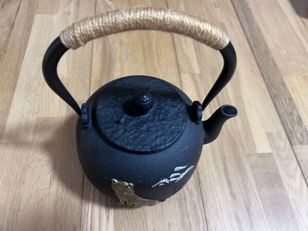 鉄瓶1.1L 鉄瓶 鉄やかん 鉄分補給 茶道具 提梁壺 老鉄瓶