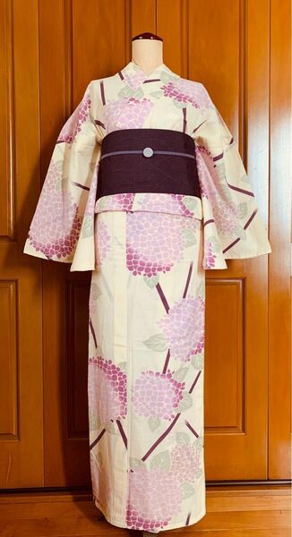 そしてゆめ 紫陽花柄の浴衣と半幅帯と真田紐と帯留めのセット お袖の丸みがかわいい 綿紅梅 花火大会