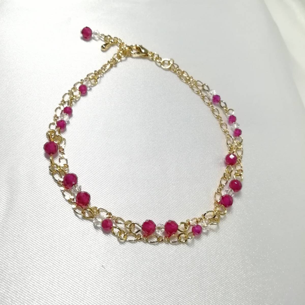 Handmade synthetic ruby bracelet/elegant/gold/ruby/synthetic/red/gorgeous/gorgeous/crystal/Swarovski, bracelet, Bangles, bracelet, beads, Glass
