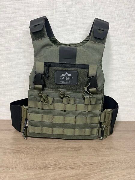 TAILOR JAPAN プレートキャリア 新品に近い品 レンジャーグリーン RG おまけ有り