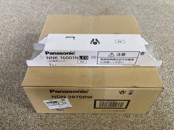 未開封品 Panasonic/パナソニック 天井埋込型 ダウンライト LED(電球色) XND1579WLLE9