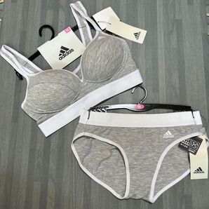 新品 adidas 人気カラー ブラショーツset Mサイズ グレーモク ノンワイヤー スポーツブラ ハーフトップ 吸水速乾素材