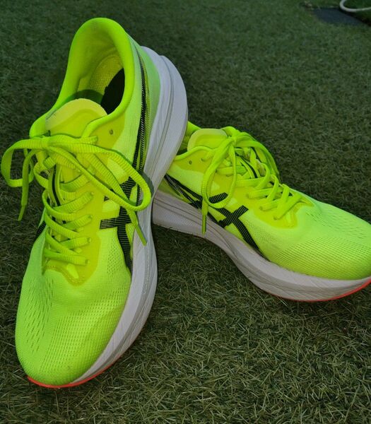 asics マジックスピード4 ランニングシューズ 27cm イエロー
