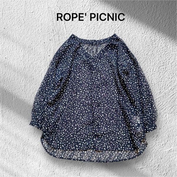 美品【ロペピクニック】レディース7分丈シアーブラウス スキッパー 小花柄総柄 ダークネイビー Vネック 透け感有り 38サイズ M