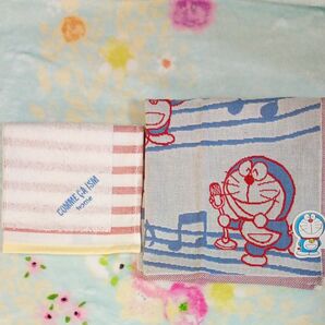 新品未使用 ドラえもん 、コムサイズム ハンカチ2枚セット ガーゼ タオル