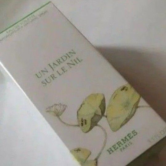 最終値段 エルメスナイルの庭オードトワレ100ml