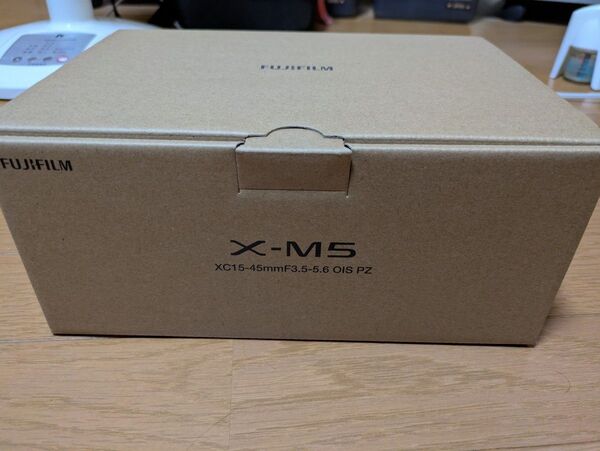 未使用品 FUJIFILM X-M5 XC15-45mm レンズキット ブラック