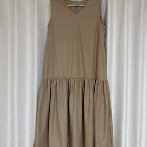 【新品未使用】ロングワンピース ベージュ M