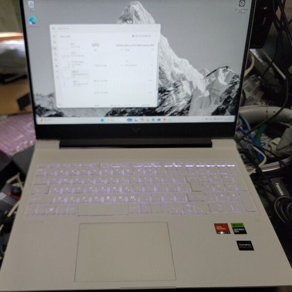 Victus 16 Ryzen7 7740HS RTX 4060 144FPS対応 16GB/512GB 白いゲーミングノートpc