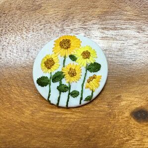ハンドメイド 刺繍ブローチ ひまわり 向日葵