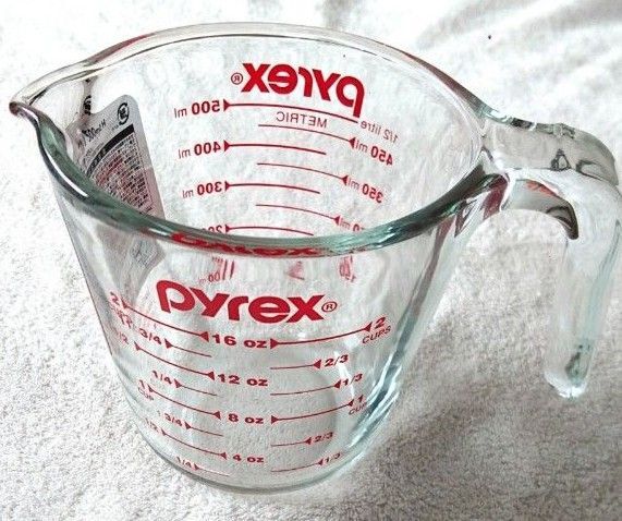 訳あり PYREX パイレックス 耐熱ガラス メジャーカップ 計量カップ 500ml