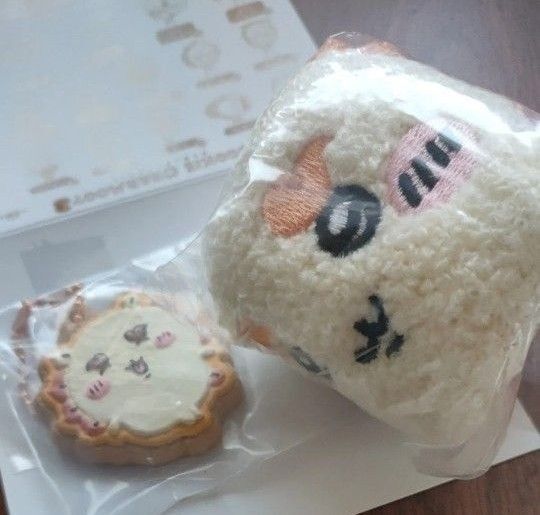 ちいかわ もこもこポーチ2 シーサー、クッキーチャーム