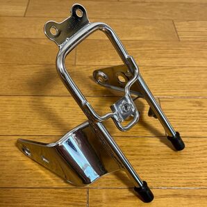 YB125SP ヘッドライトステー