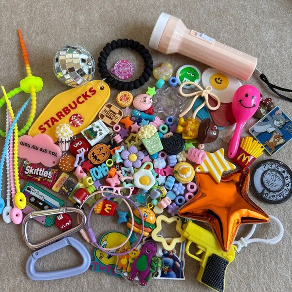 デコパーツ キーホルダーチャーム いろいろまとめ売り