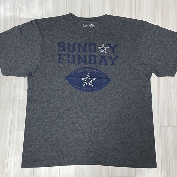 USA直輸入NFLダラス・カウボーイズ公式TシャツUSサイズL身幅約59、着丈約72ユーズド品洗濯済み。プリント部分他全体的に綺麗