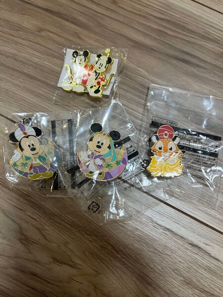 ディズニーシー ピンバッチ セット 4点