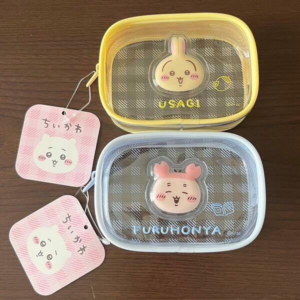ちいかわ ぷっくりクリアミニポーチ うさぎ 古本屋 カニちゃん
