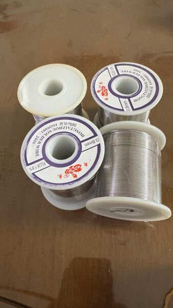 糸はんだ 4個 φ0.8mm FLUX1.8% 700g