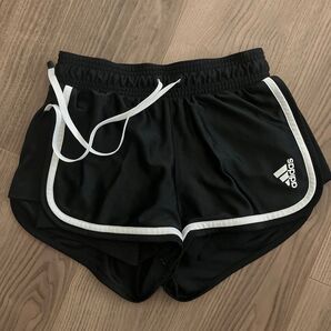 adidas インナーパンツ付 ショートパンツ
