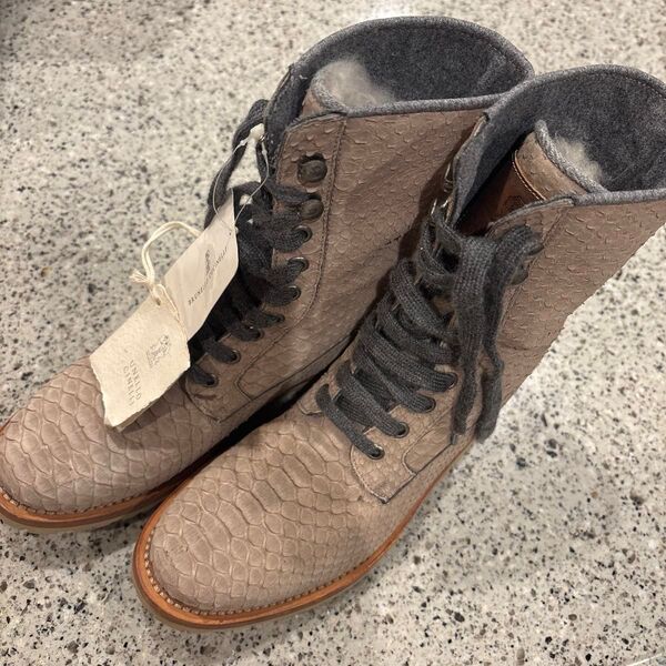 brunello cucinelli ブーツ ショートブーツ パイソン 山羊革 ブランド シューズ オシャレ ふわふわ 革