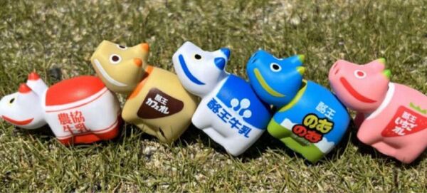 ぷかぷか ミニ赤べこ5種セット 手のひらサイズ 5㎝ 素材PVC 張子ではございません