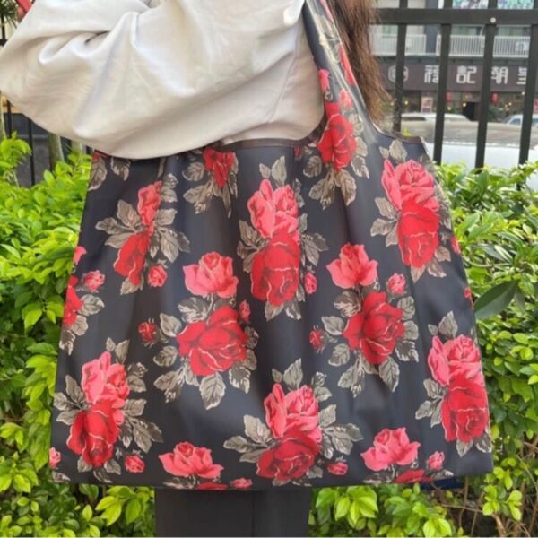 大きめのエコバッグ 折りたたみ 便利買い物袋エコバック おしゃれ 薔薇花柄1枚 プレゼント 大容量 超軽量 収納 レジバッグ