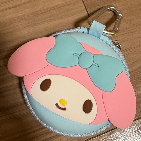 サンリオキャラクターズ マイメロディ カラビナ付き マカロンケース ポーチ 仕切り付き 水色 小物入れ プライズ