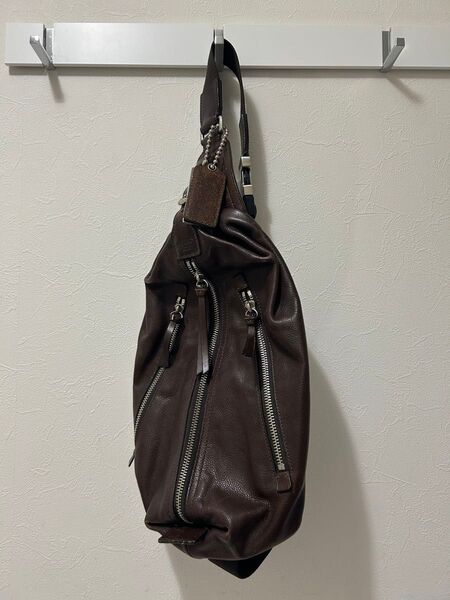 コーチCOACHパーフォレイテッドレザースリングバッグ 中古ボディバッグ