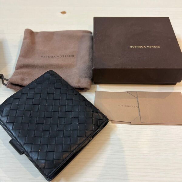 BOTTEGA VENETA イントレチャート 二つ折り財布 ブラック