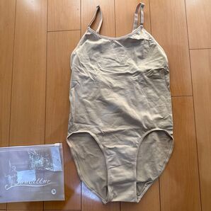 ボディファンデーション M ベージュ