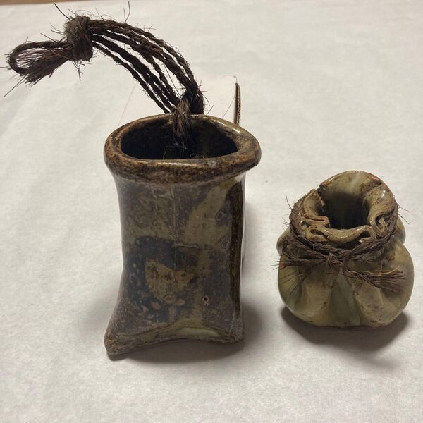 一輪挿し 花器 花瓶 陶器 小物入れ 2個セット 紐付き 唐津焼