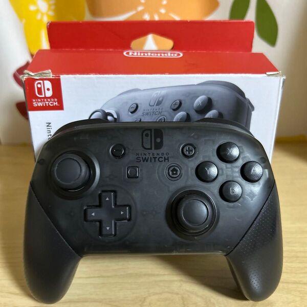Nintendo Switch 純正Proコントローラー