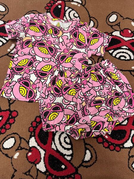 ヒステリックミニ テディピンクのTシャツとブマルのセットアップ