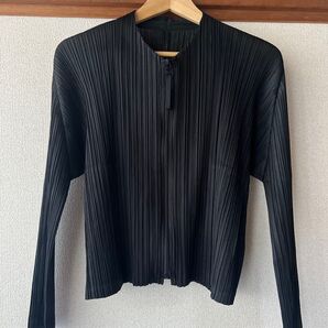 PLEATS PLEASE ブラック プリーツ長袖トップス 3