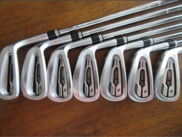 【値下げ可能】ヨネックス アイアンセット CB702 4番〜PW 7本セット N.S PRO 850GH neo(S)