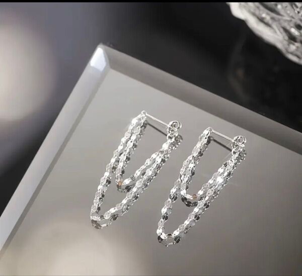 ダブルレイヤープレートチェーンピアス