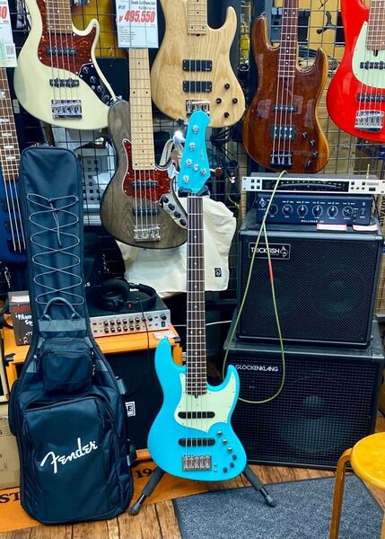 xotic xj-1t