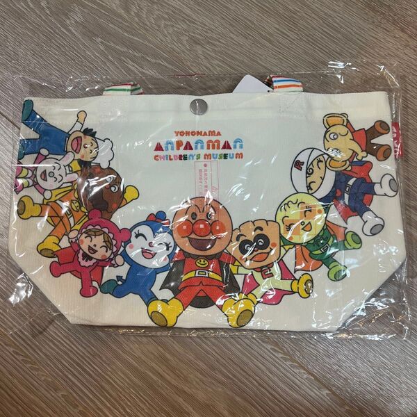 横浜アンパンマンこどもミュージアム限定 トートバッグ 新品 未使用