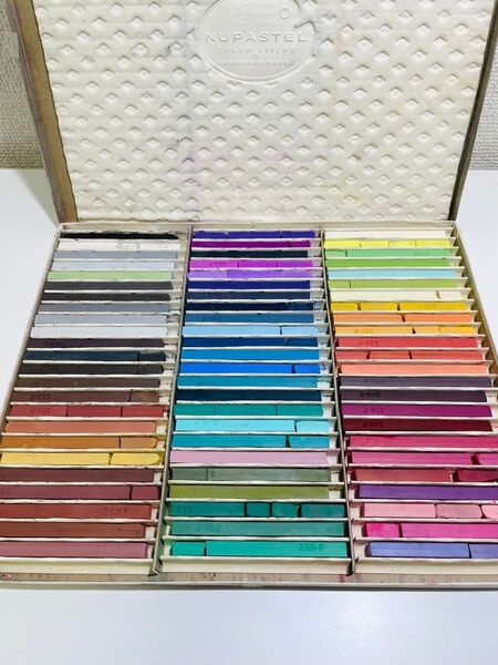 ★NUPASTEL パステル72色