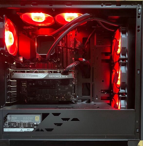 【使用わずか】【Level∞】i7-14700KF 4070 Super メモリ16GB SSD1TB 850W 水冷