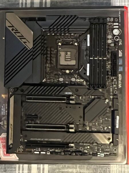 ASUS Z590 ROG MAXIMUS XIII HERO LGA1200