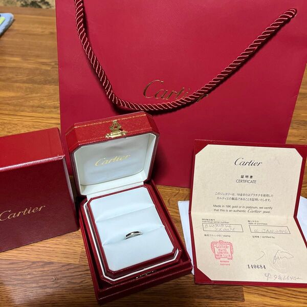 未使用希少価値の高い Cartier カルティエホワイトプラチナリング
