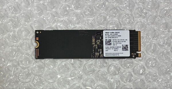 SAMSUNG PM991 MZ-VLQ2560 NVMe SSD 256GB PCIe Gen3x4 m.2 Type2280