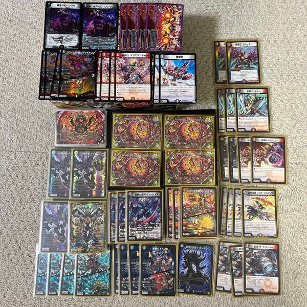 美品 デュエマ 赤黒ドルマゲドン デッキ FORBIDDEN SUNRISE 4枚 デッキパーツ付き合計60枚 2重スリーブ