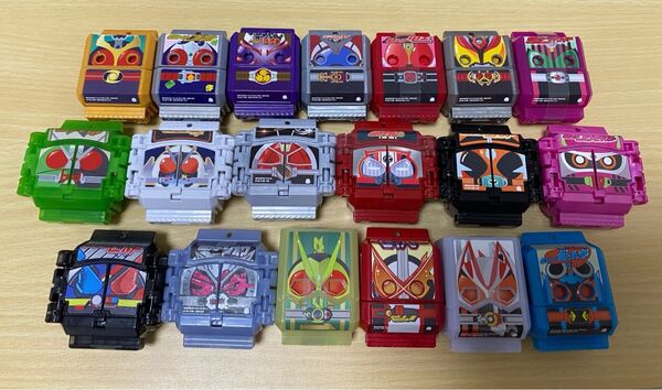 仮面ライダーガヴ ゴチゾウ レジェンドライダー 19種類 まとめ売り